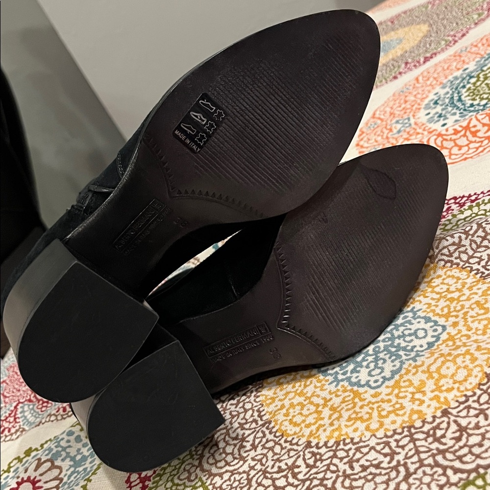 Alberto Fermani Black Suede Ankle Boots size 38 (7.5/8 US) women’s - Picture 10 of 12
